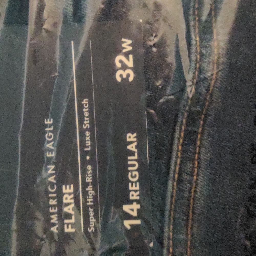 NEW AEO Luxe Super High Rise Flare Jeans Sz 14 33" Inseam New American Eagle - Picture 6 of 7